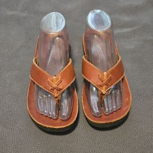 Old Navy Brown Leather Sandals Classic Thong Design